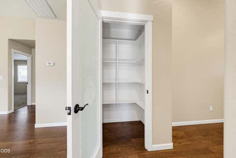 Tiny photo for 2287 Evie Lane, Grants Pass, OR 97527 (MLS # 220226736)