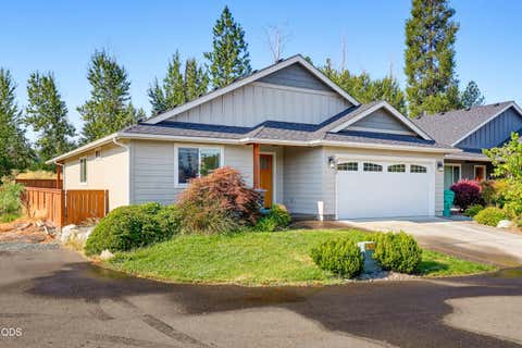 Tiny photo for 2287 Evie Lane, Grants Pass, OR 97527 (MLS # 220226736)