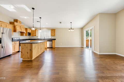 Tiny photo for 2287 Evie Lane, Grants Pass, OR 97527 (MLS # 220226736)