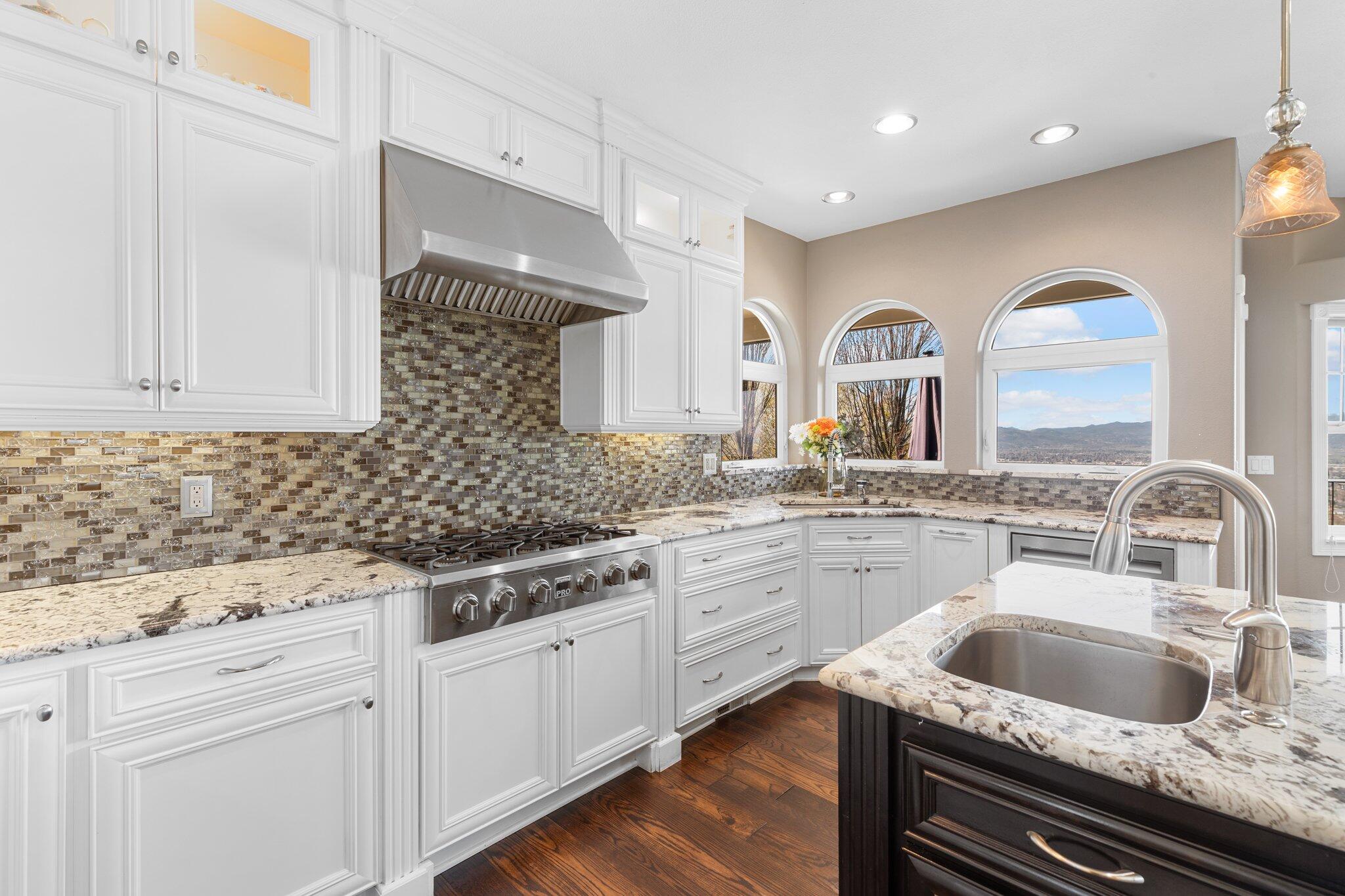 Uplands Phase Iv, The - Residential