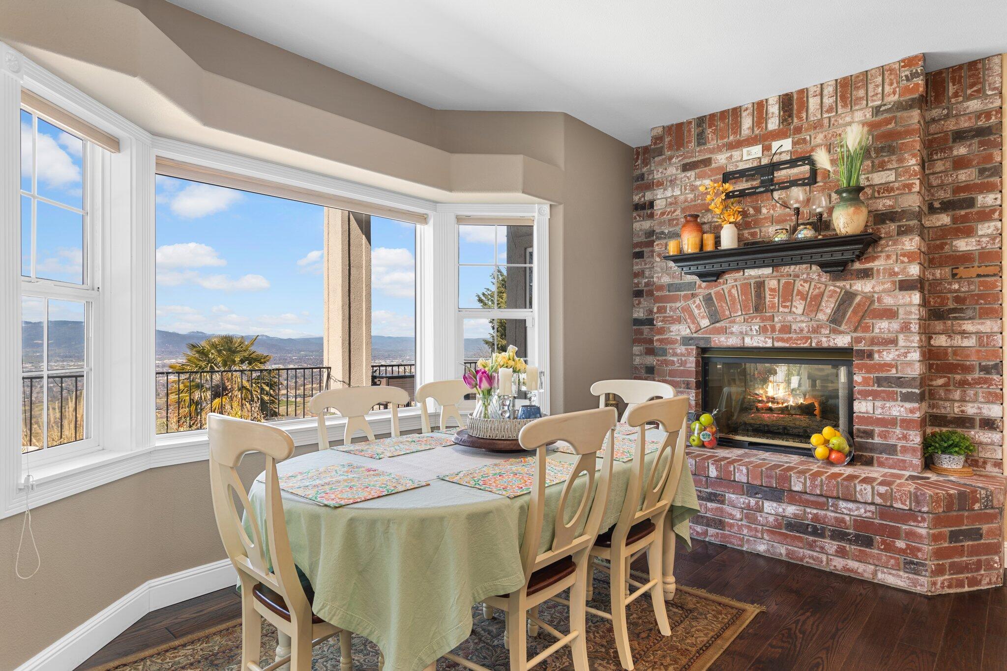 Uplands Phase Iv, The - Residential