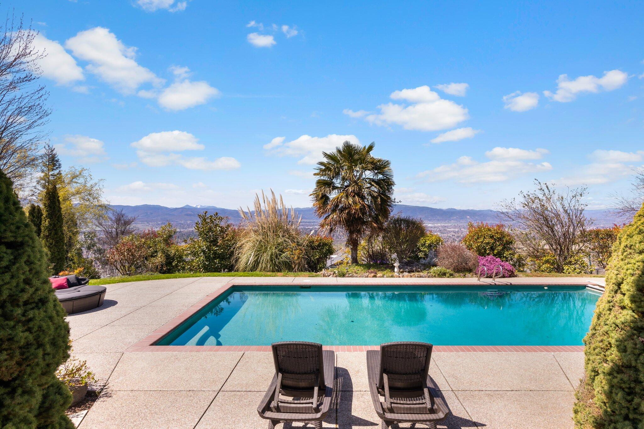 Uplands Phase Iv, The - Residential