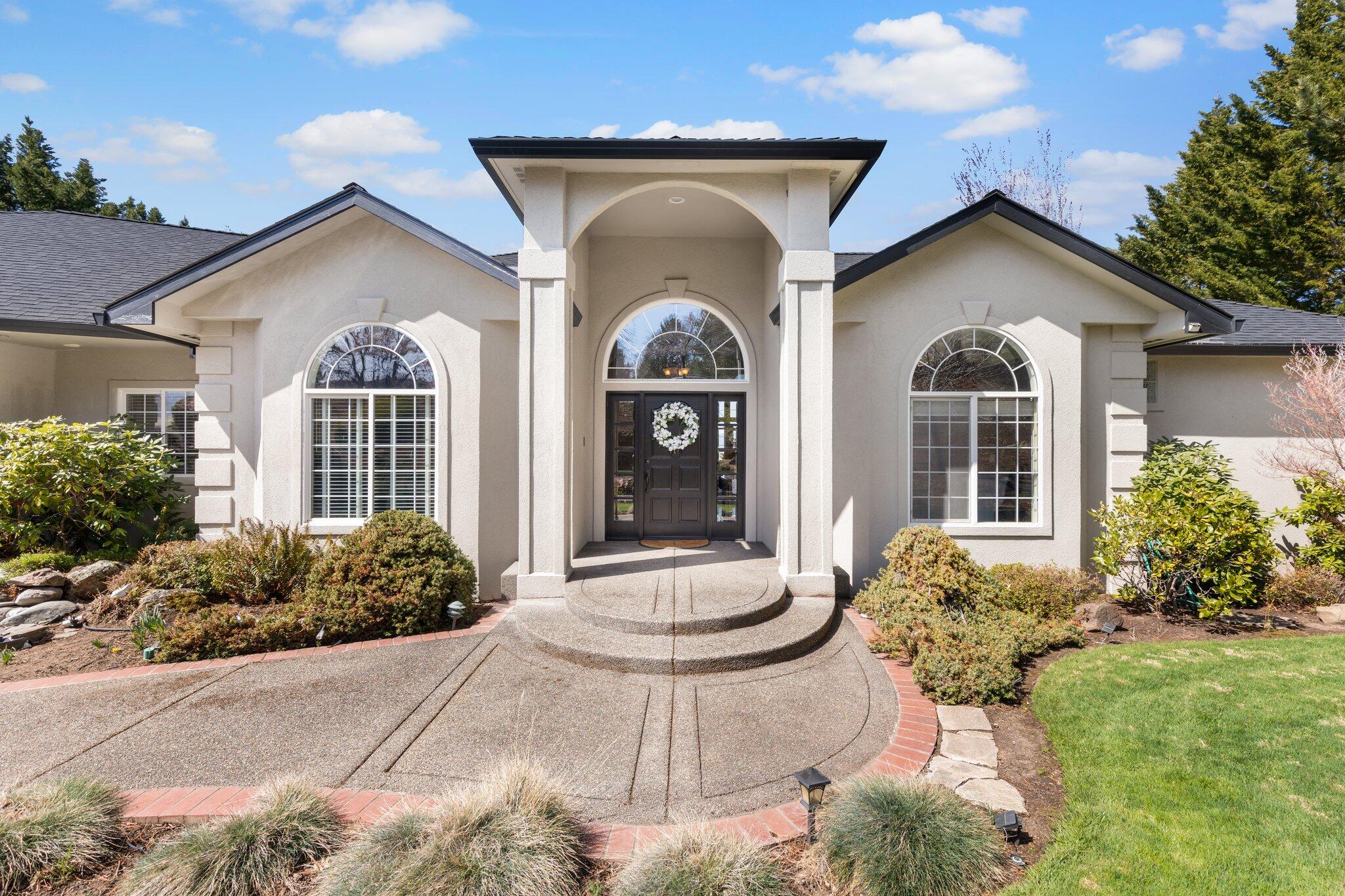 Uplands Phase Iv, The - Residential