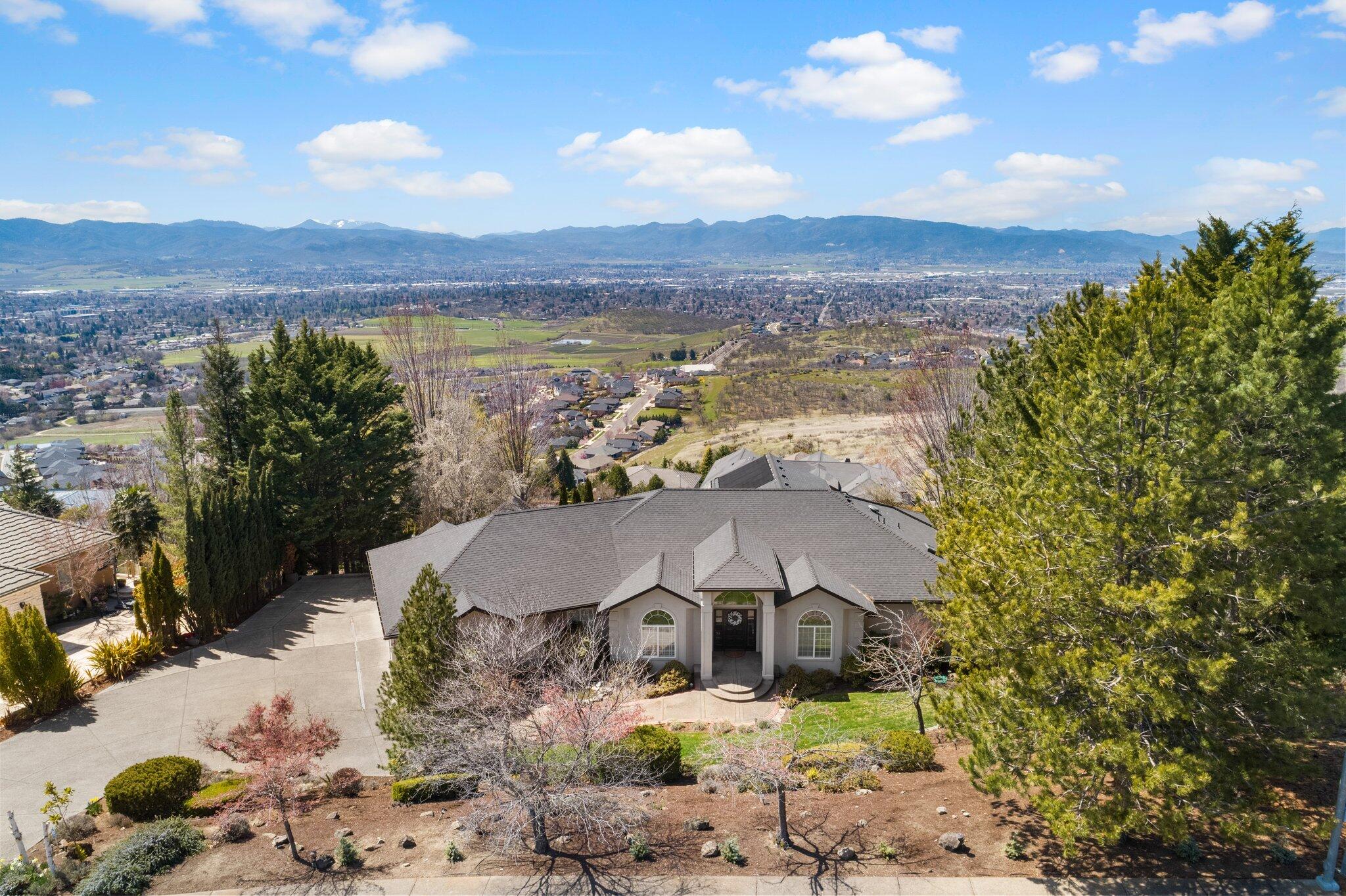 Uplands Phase Iv, The - Residential