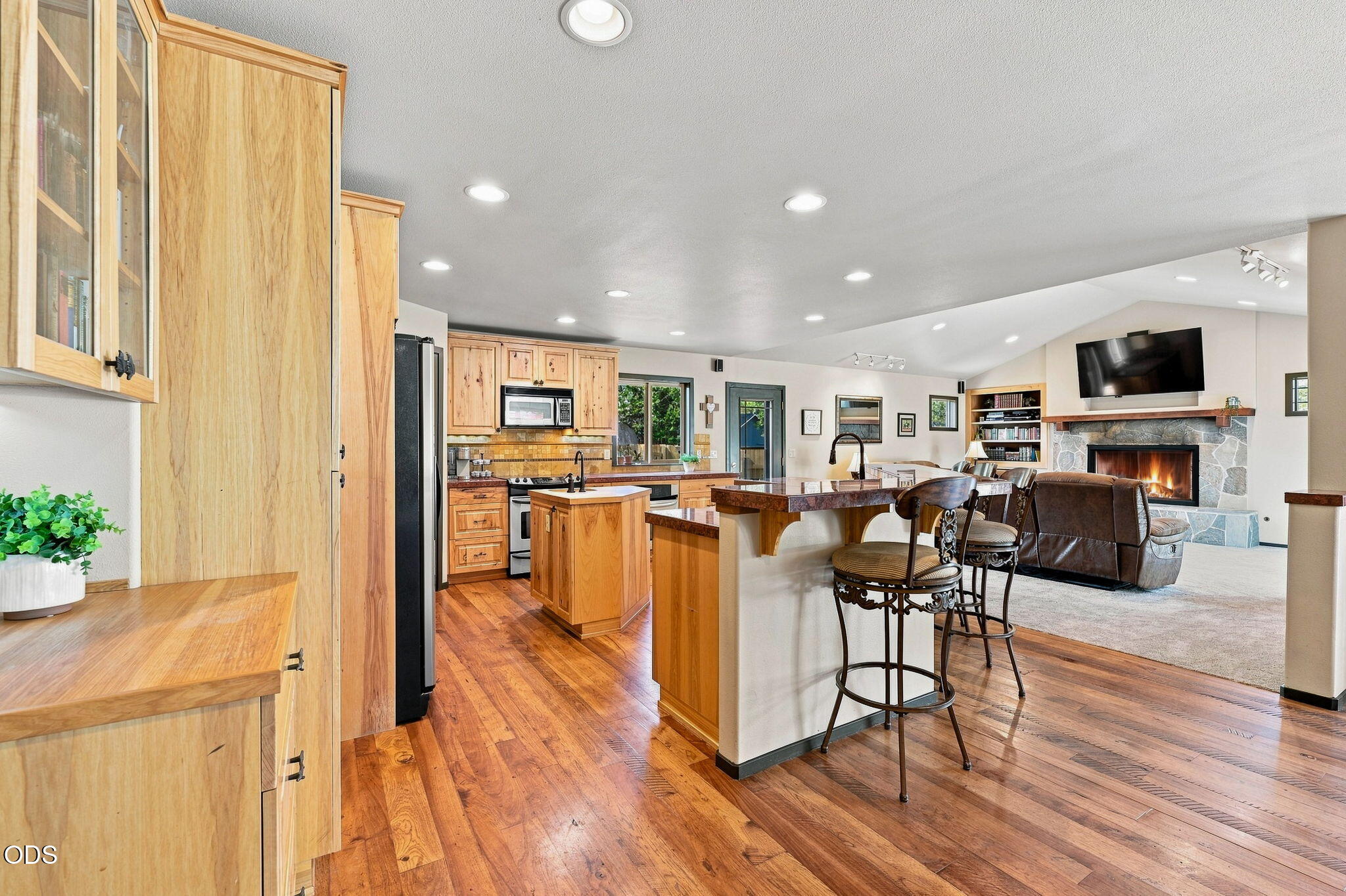 16932 Ponderosa Cascade Drive