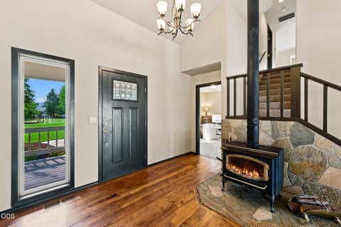 Tiny photo for 16932 Ponderosa Cascade Drive, Bend, OR 97703 (MLS # 220227214)
