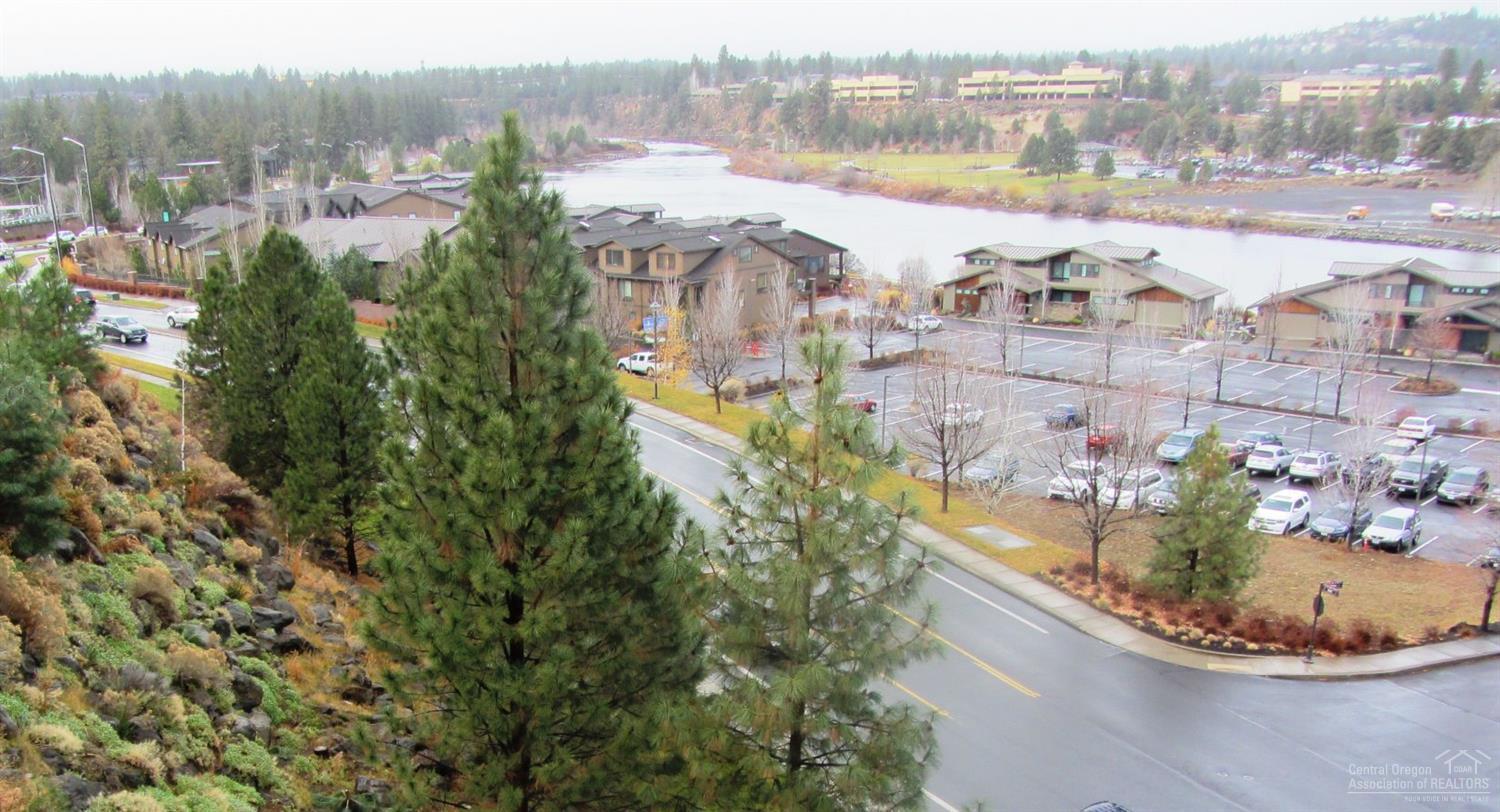 The Bluffs River Ben - Residential
