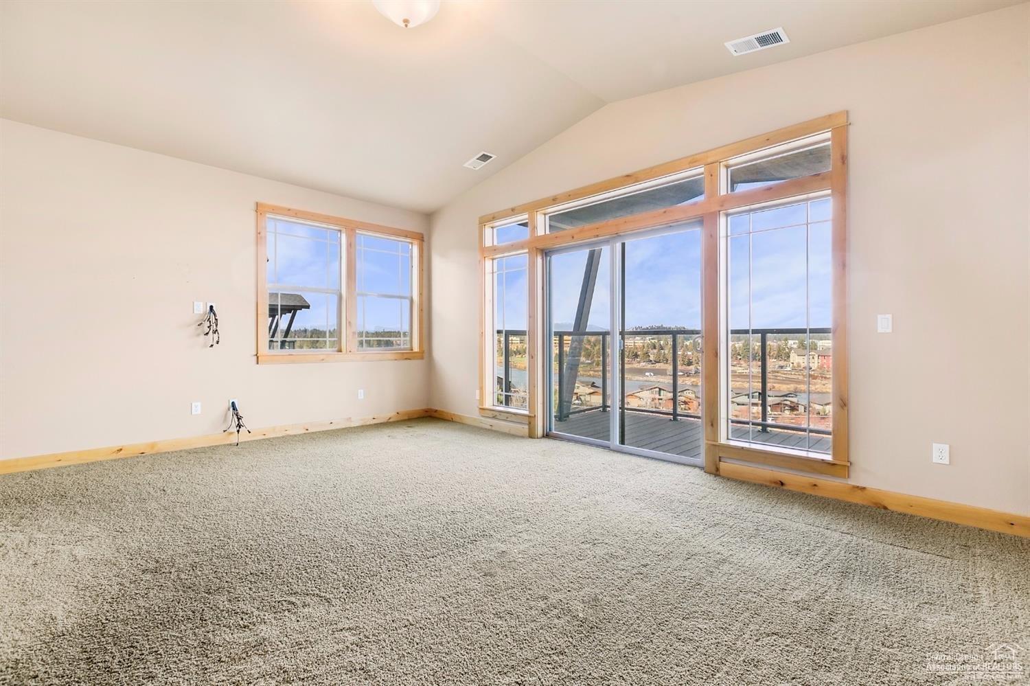 The Bluffs River Ben - Residential