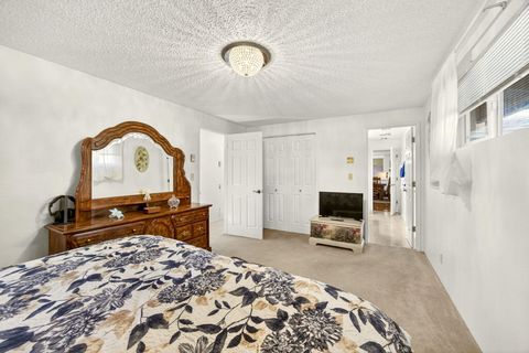 Tiny photo for 201 S Rose Street, Phoenix, OR 97535 (MLS # 220213988)