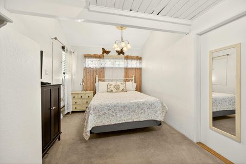 Tiny photo for 201 S Rose Street, Phoenix, OR 97535 (MLS # 220213988)