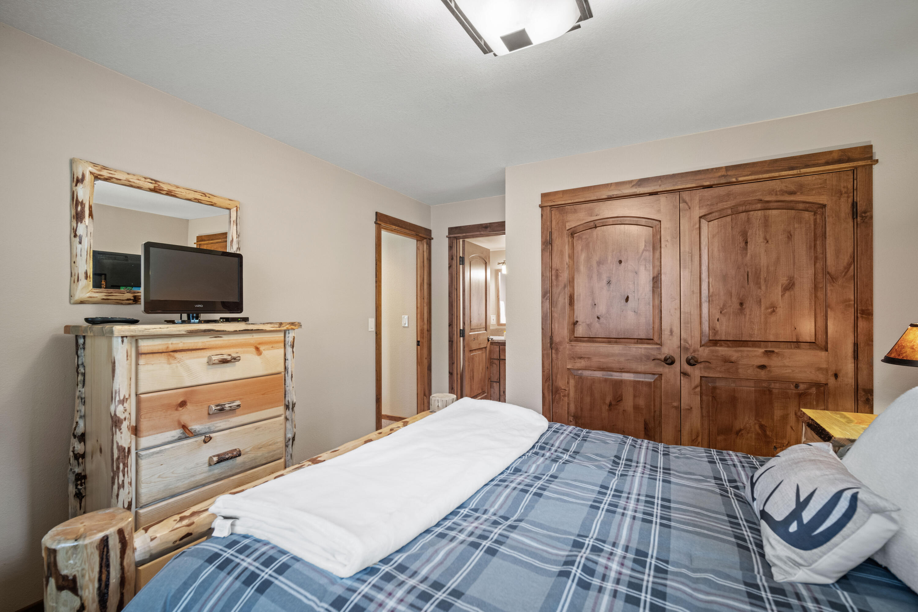 Fairway Point Villag - Residential