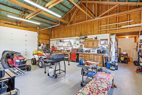 Tiny photo for 4088 SW Minson Road, Powell Butte, OR 97753 (MLS # 220217313)