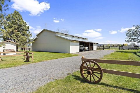 Tiny photo for 4088 SW Minson Road, Powell Butte, OR 97753 (MLS # 220217313)