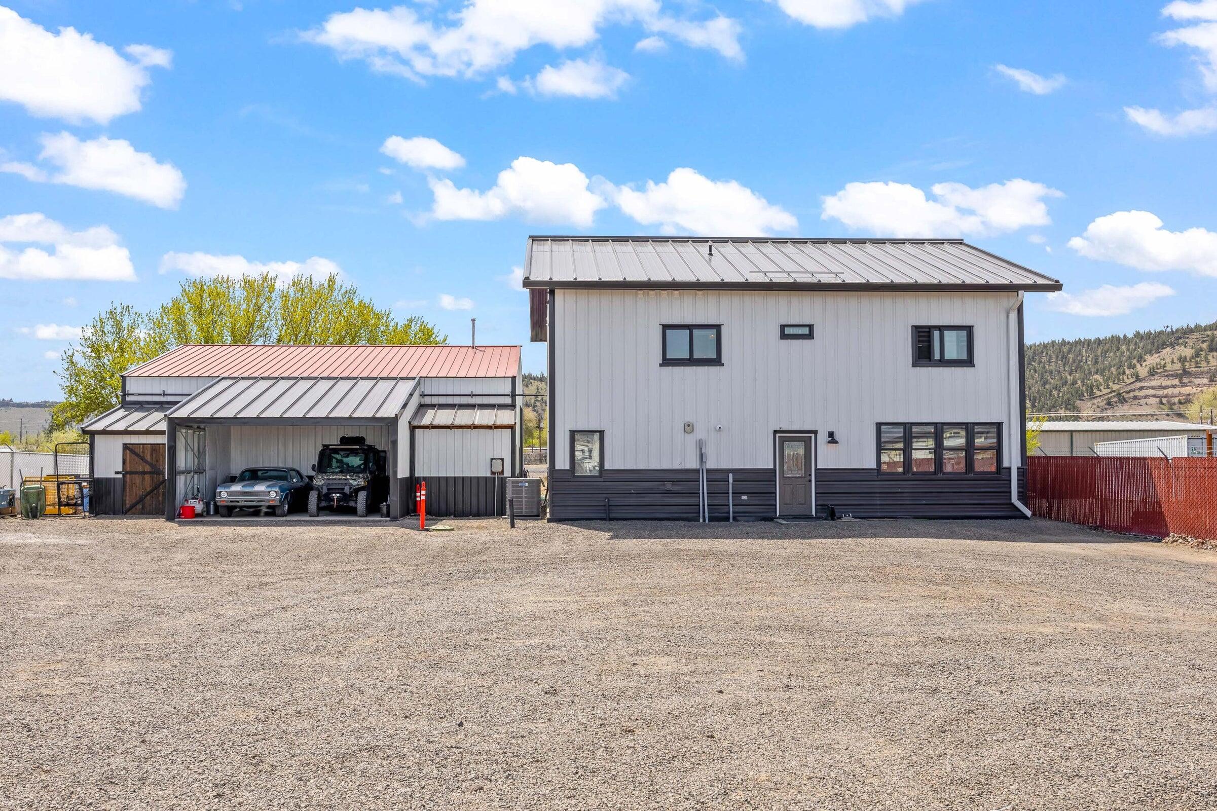 1584 N Gardner Road