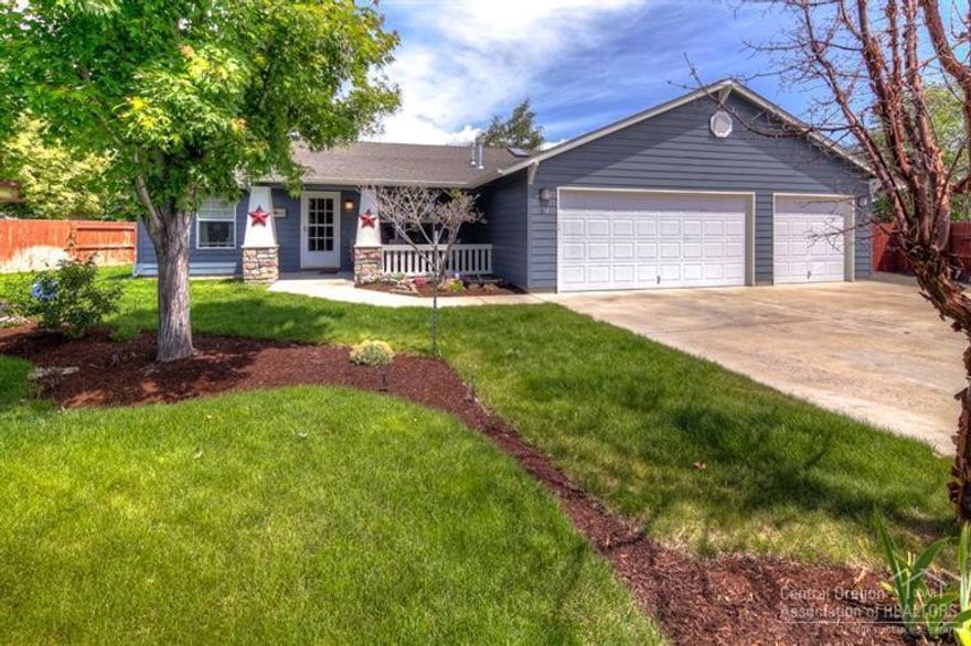 Charming 3 bedroom home in quiet NE Prineville cul-de-sac. Bright, spacious layout w/Master separation, formal dining/bonus area, vaulted ceilings & skylights. Covered front porch & back patio for summer bbq's. New exterior paint, easy landscaping & RV parking! Triple garage & plenty of storage for all of your toys. Fenced w/auto sprinklers - Ready to go, come see it!