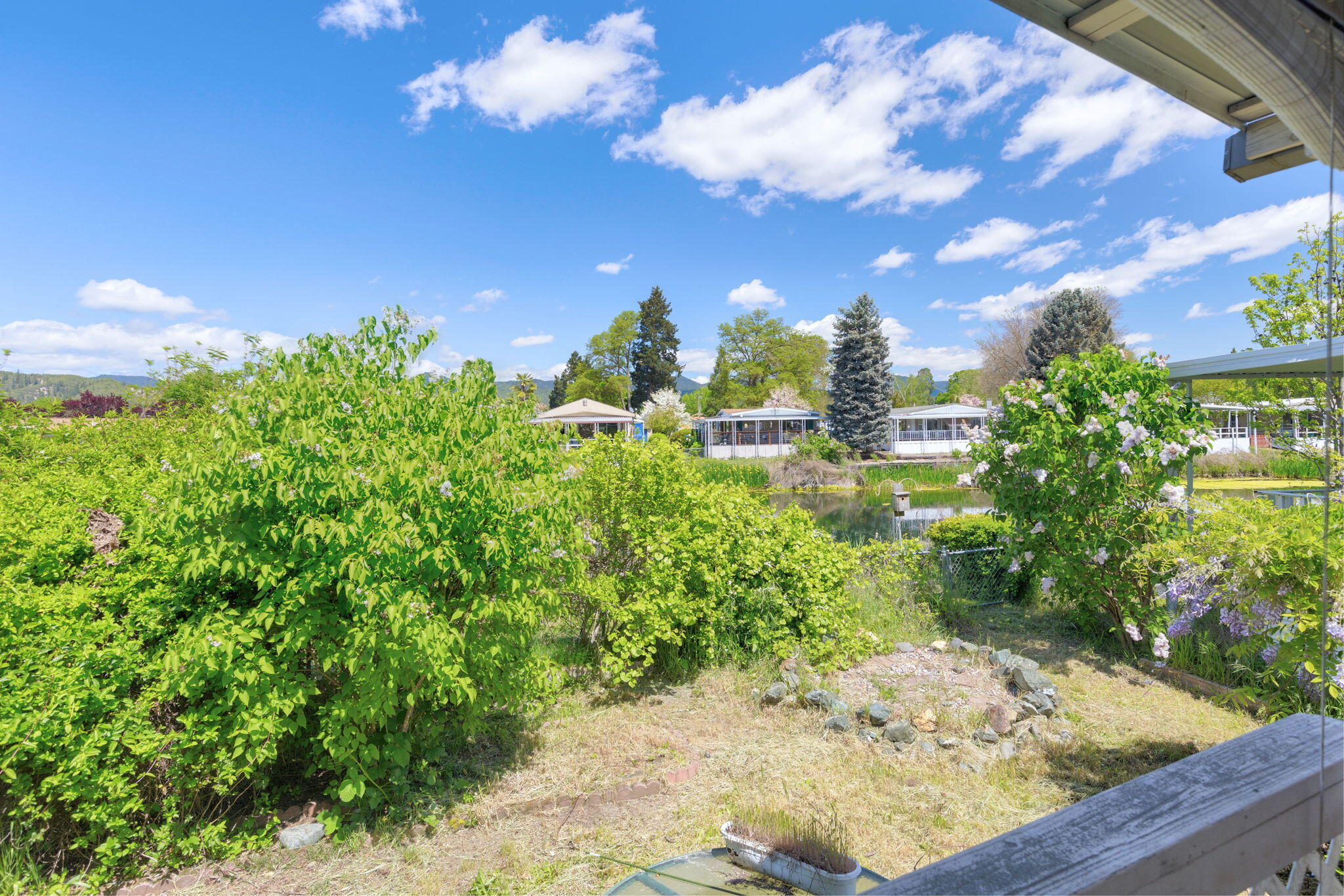 Rogue Lea Estates - Residential