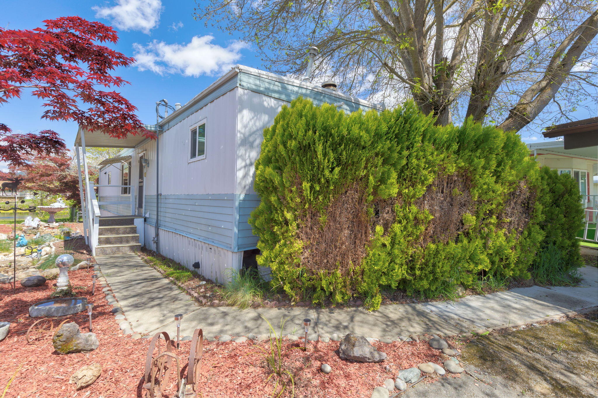 Rogue Lea Estates - Residential