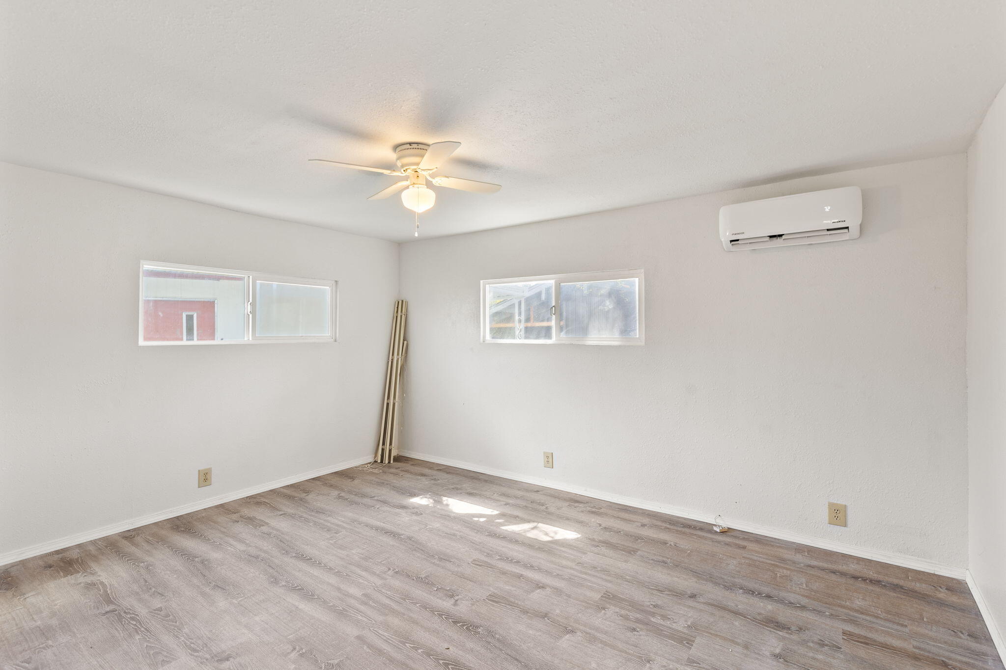 Rogue Lea Estates - Residential