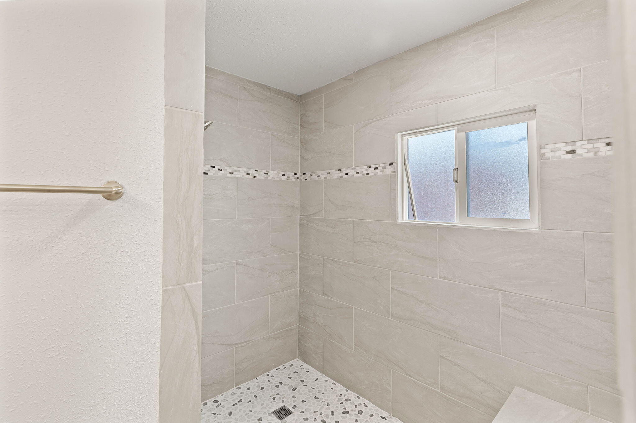 Rogue Lea Estates - Residential