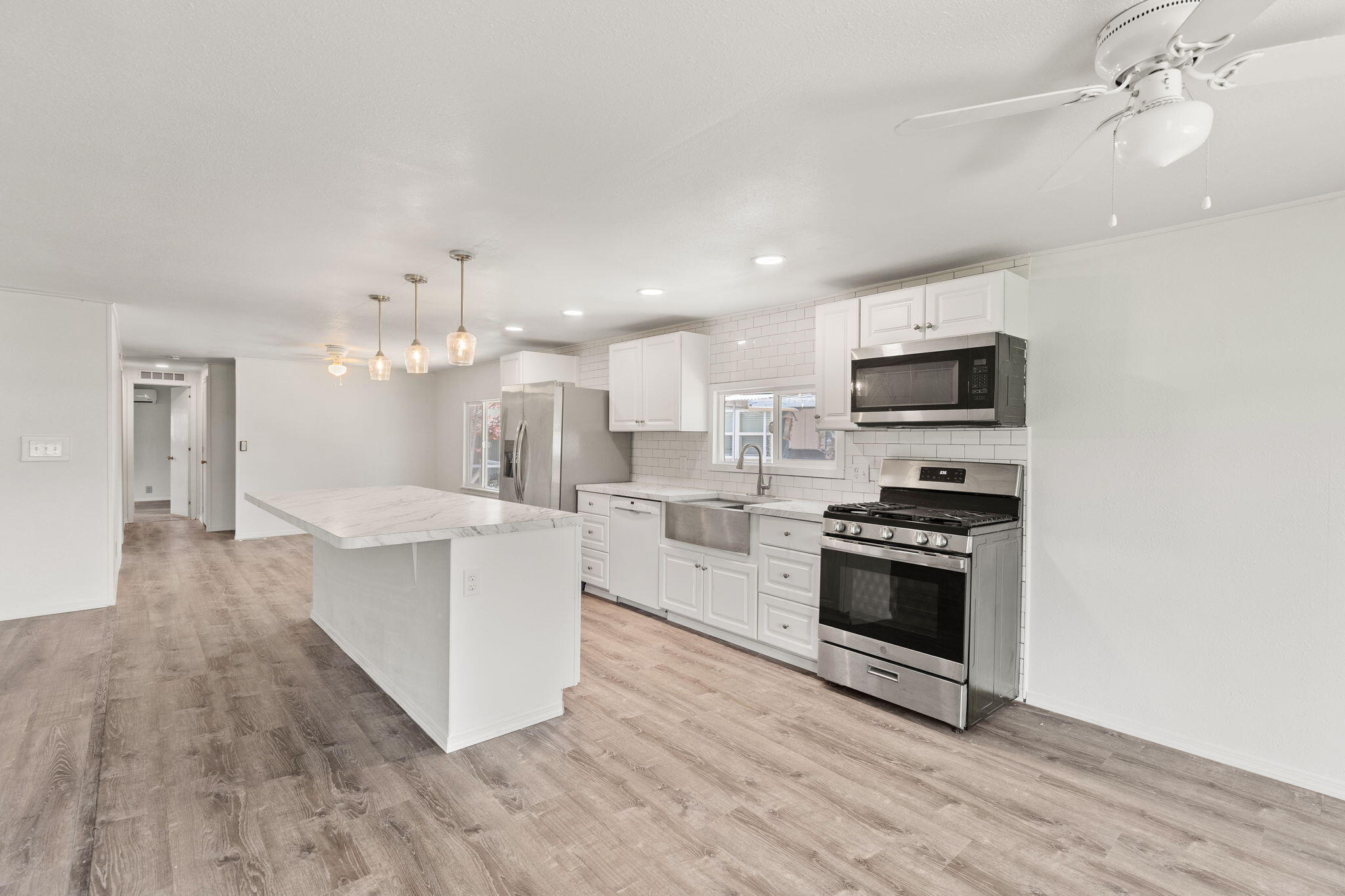 Rogue Lea Estates - Residential