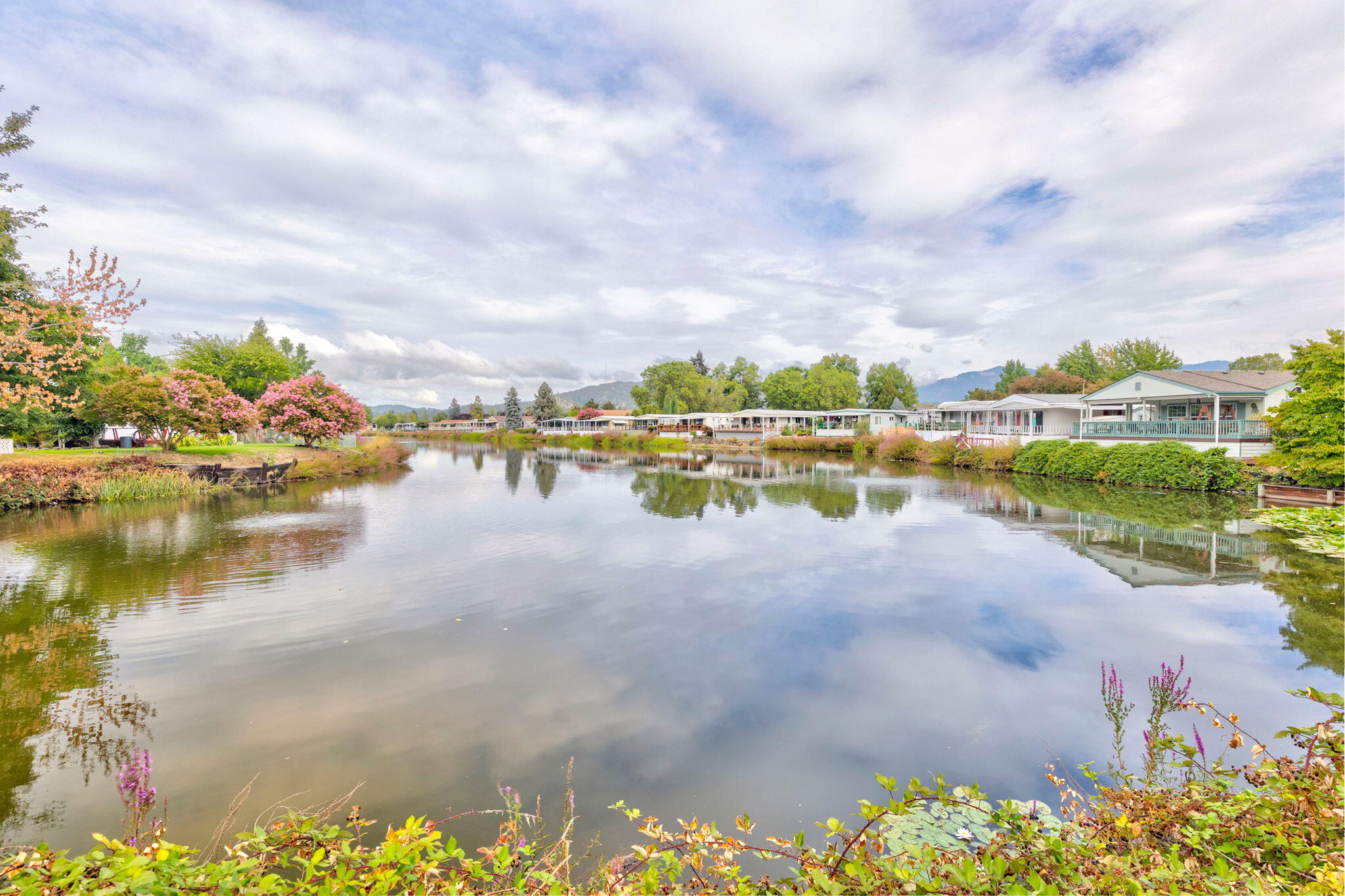 Rogue Lea Estates - Residential