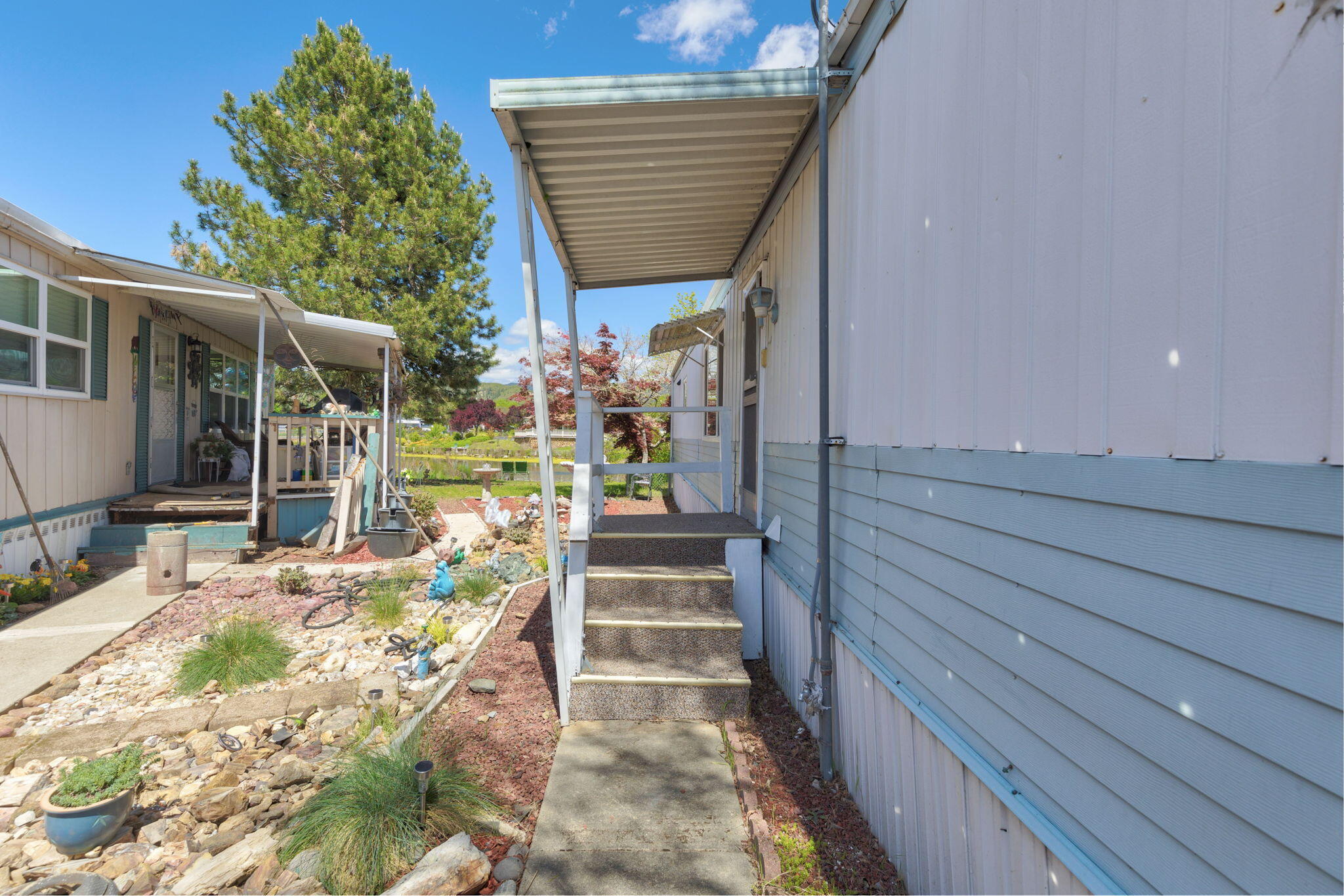 Rogue Lea Estates - Residential