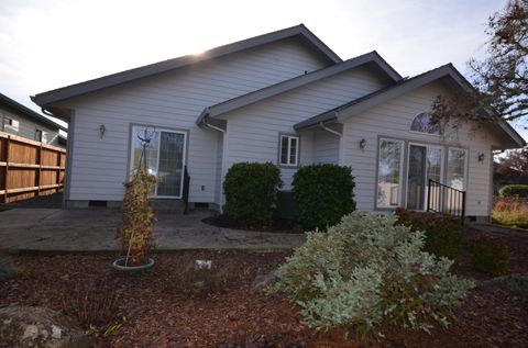 Tiny photo for 2228 Egret Court, Grants Pass, OR 97526 (MLS # 220212466)