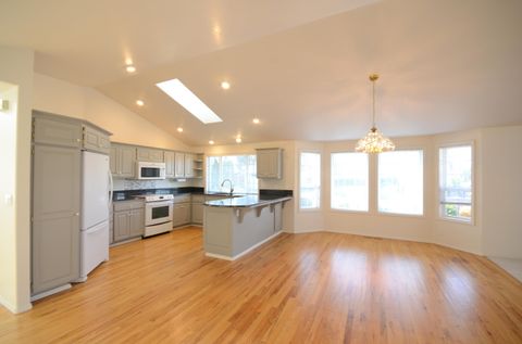 Tiny photo for 2228 Egret Court, Grants Pass, OR 97526 (MLS # 220212466)