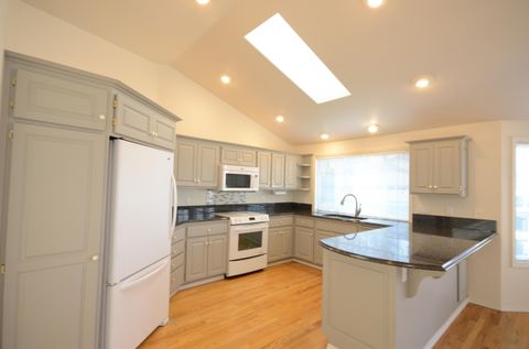 Tiny photo for 2228 Egret Court, Grants Pass, OR 97526 (MLS # 220212466)