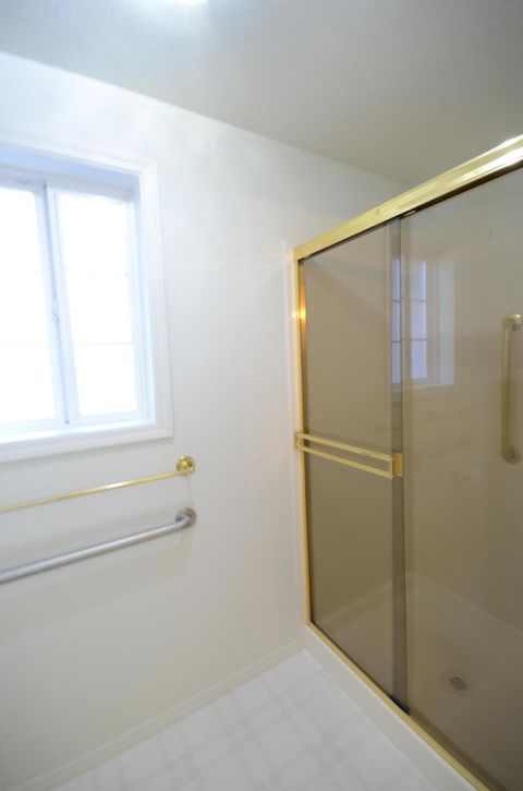 Tiny photo for 2228 Egret Court, Grants Pass, OR 97526 (MLS # 220212466)