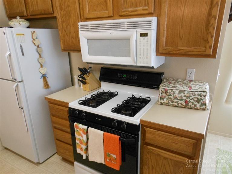 Pilot Butte Park Est - Residential Income