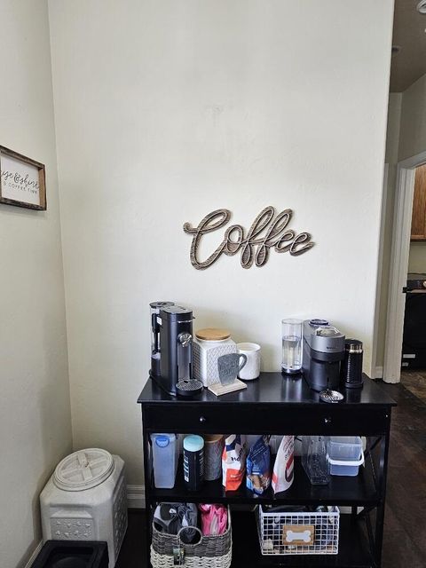 Tiny photo for 6405 Ventura Drive, Klamath Falls, OR 97603 (MLS # 220213520)