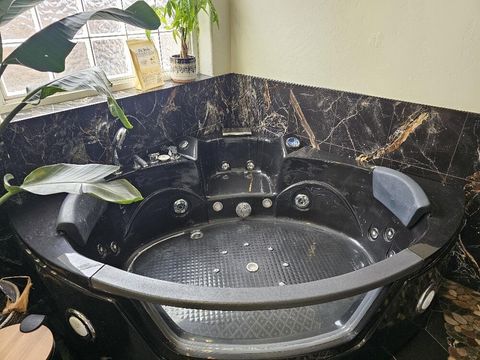 Tiny photo for 6405 Ventura Drive, Klamath Falls, OR 97603 (MLS # 220213520)