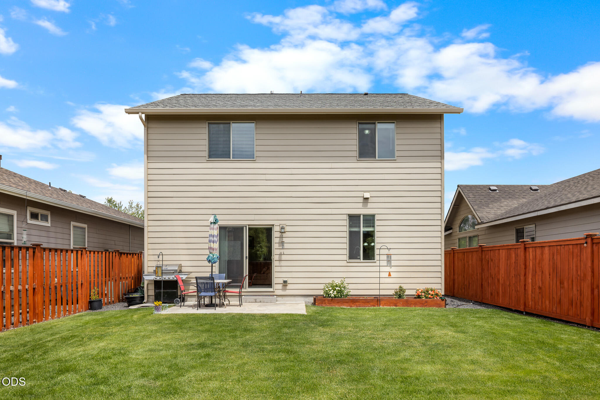 2951 NE Dogwood Drive