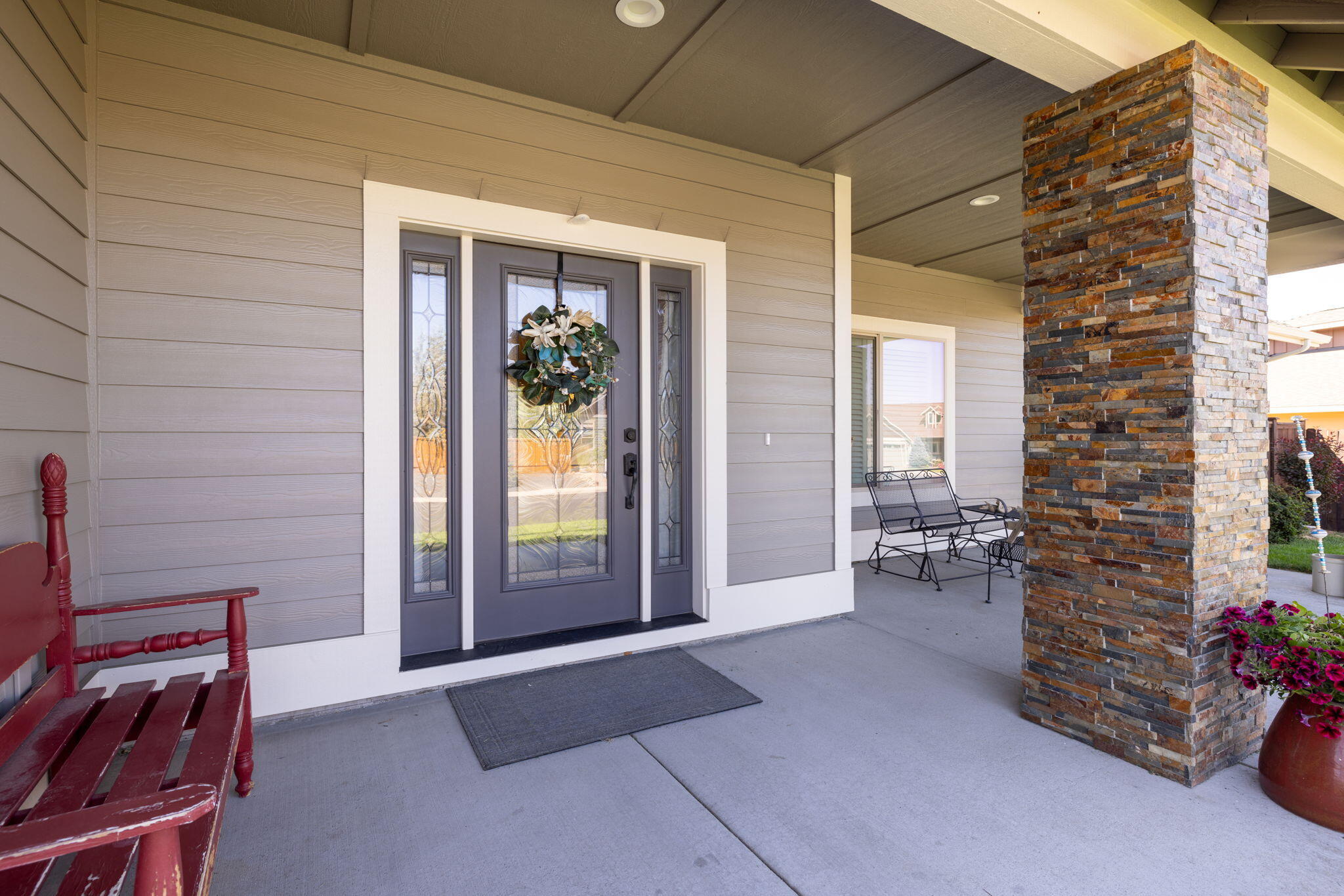 3776 SW Wickiup Place