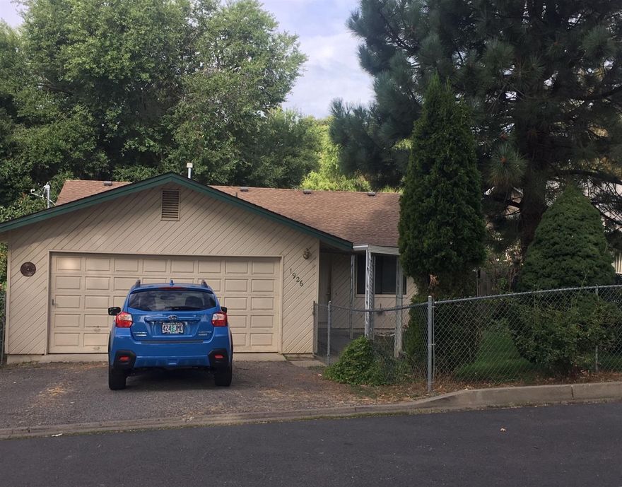 Entered for appraisal purposes. Listing agent related to Seller. Cute 3 bdrm/2 bath home. Clear Pest/Dry Rot Report on file. Deck off of the back of the house. Vaulted living room ceiling. Some dating but in good overall condition.