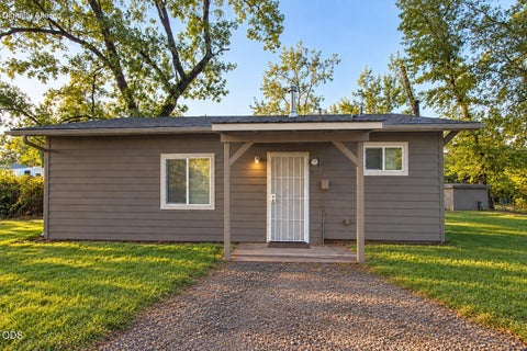 Photo of 1885 Hubbard Lane, Grants Pass, OR 97527 (MLS # 220229231)