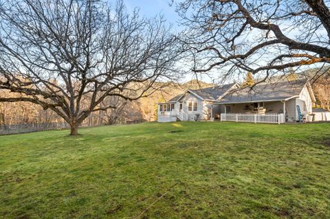 Tiny photo for 334 Village Lane, Grants Pass, OR 97527 (MLS # 220214938)