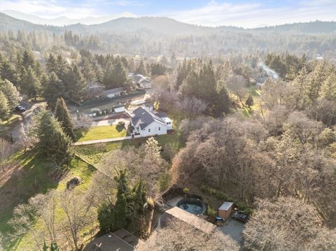 Tiny photo for 334 Village Lane, Grants Pass, OR 97527 (MLS # 220214938)
