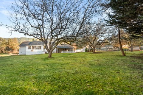 Tiny photo for 334 Village Lane, Grants Pass, OR 97527 (MLS # 220214938)