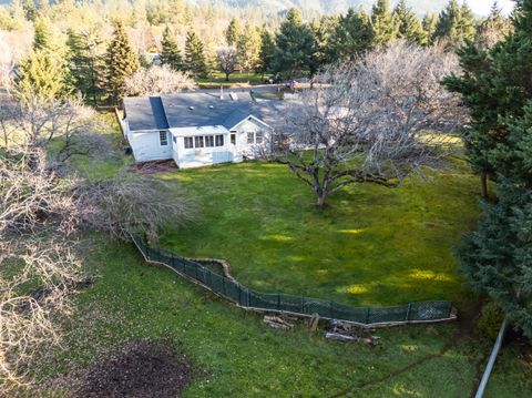 Tiny photo for 334 Village Lane, Grants Pass, OR 97527 (MLS # 220214938)