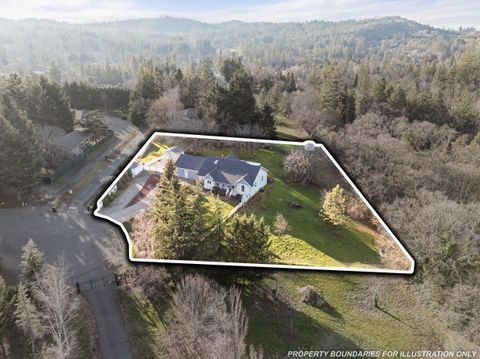 Tiny photo for 334 Village Lane, Grants Pass, OR 97527 (MLS # 220214938)