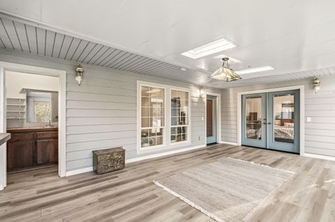 Tiny photo for 334 Village Lane, Grants Pass, OR 97527 (MLS # 220214938)