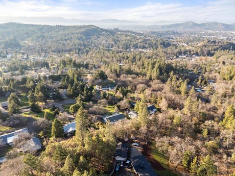 Tiny photo for 334 Village Lane, Grants Pass, OR 97527 (MLS # 220214938)