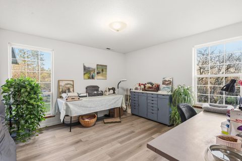 Tiny photo for 334 Village Lane, Grants Pass, OR 97527 (MLS # 220214938)