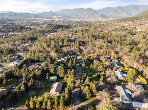 Tiny photo for 334 Village Lane, Grants Pass, OR 97527 (MLS # 220214938)