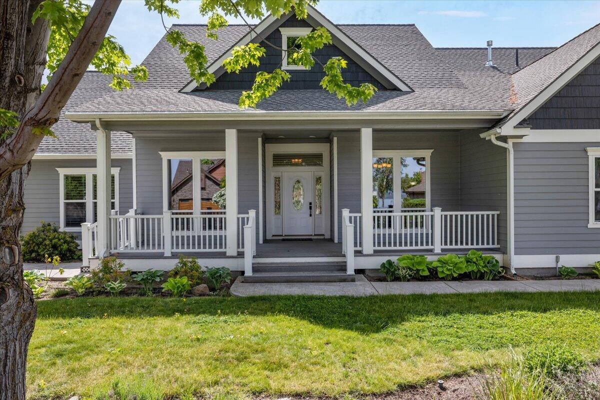 2929 Front Street