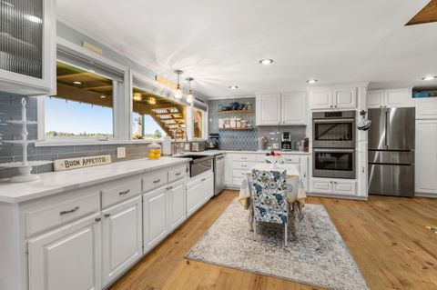 Tiny photo for 52812 Timber Lane Loop, La Pine, OR 97739 (MLS # 220206873)