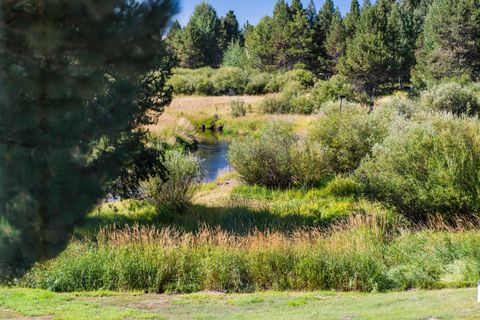 Tiny photo for 52812 Timber Lane Loop, La Pine, OR 97739 (MLS # 220206873)