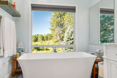 Tiny photo for 52812 Timber Lane Loop, La Pine, OR 97739 (MLS # 220206873)